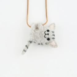 [抱抱小動物系列] 羊毛氈項鍊-美短貓 第3張的照片