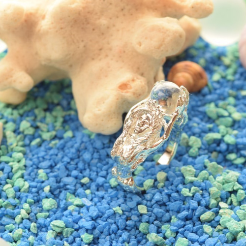 R133【大人気✨】指輪　リング　マーメイド　人魚　ハワイアン　CZダイヤモンド 人魚姫（リング） 指輪・リング hide jewelry. 通販 2640859