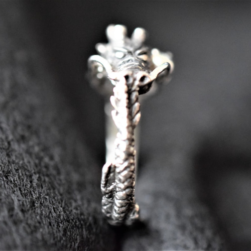 龍の指輪 指輪・リング hide jewelry. 通販 4135454｜Creema(クリーマ