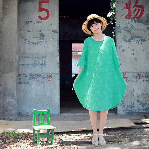 湖水綠 綠色 /花紋蝴蝶結洋裝/內搭綁帶純棉白 洋裝 第6張的照片