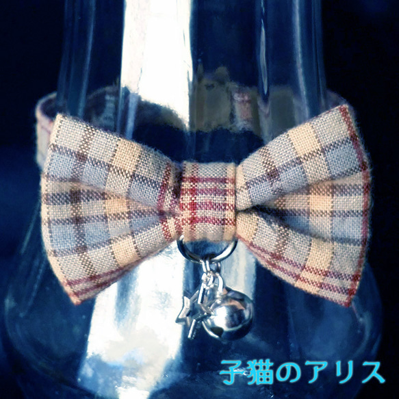ビンテージ風ブルーチェックの蝶ネクタイ♡子猫のアリス 2枚目の画像