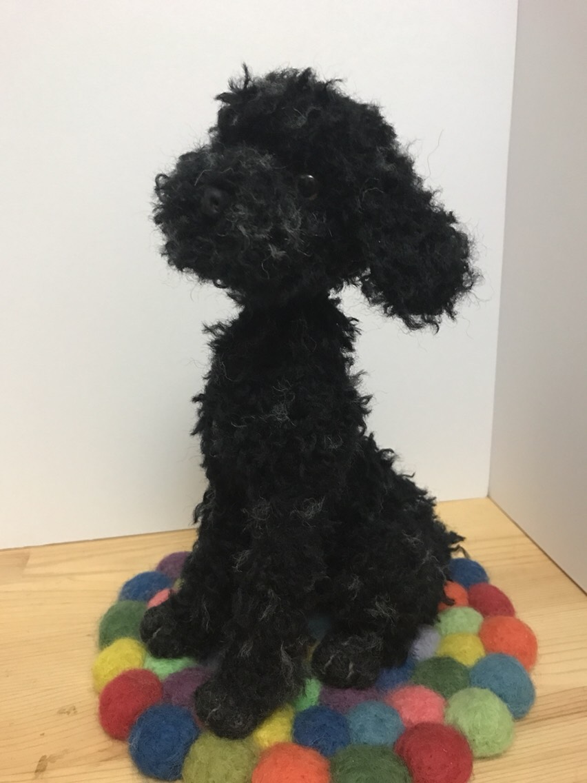羊毛フェルト トイプードル 黒 ぬいぐるみ apricot 通販 3159470