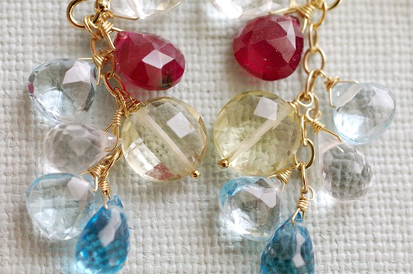 fusa : Ruby, Lemon, Blue（earring） ルビーとスイスブルートパーズとクォーツを小さな花束 7枚目の画像