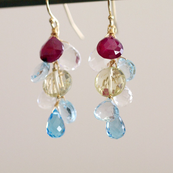 fusa : Ruby, Lemon, Blue（earring） ルビーとスイスブルートパーズとクォーツを小さな花束 9枚目の画像