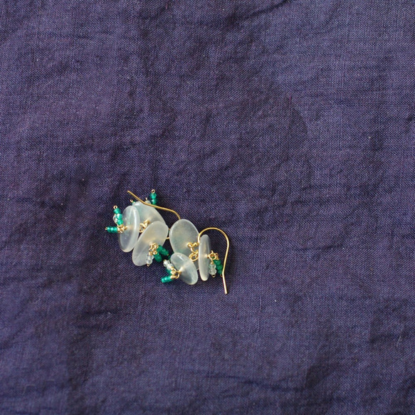 hana : BlueMoonstone , GreenTopaz（earring） 第2張的照片