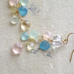 fusa : Pastel & Crystal（earring） クリスタルとパステルカルセドニーの耳飾り 5枚目の画像