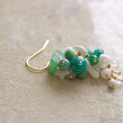 fusa : green Bouquet / 花 中房（earring） 片耳タイプ 2枚目の画像