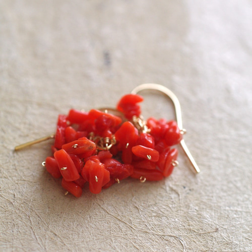 fusa : red Coral（earring） サルディーニャの天然赤珊瑚の玉房