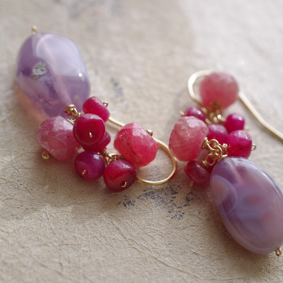 fusa：Ruby＆Chalcedony（耳環）-2紫色和紅色耳環 第5張的照片