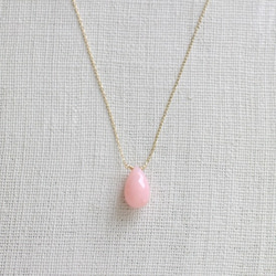 namida : pink Opal（necklace） ピンクオパールと繊細な10金チェーンのネックレス 2枚目の画像