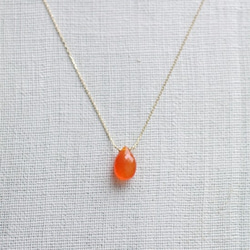 namida : Carnelian（necklace） カーネリアンと繊細な10金チェーンのネックレス 2枚目の画像