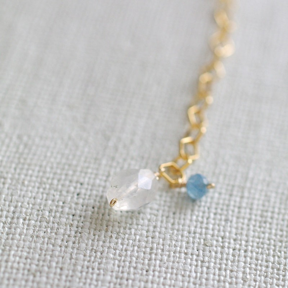 Aquamarine（necklace） アクアマリンの水滴をつないだようなネックレス 5枚目の画像