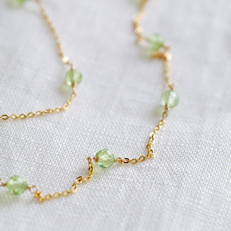 station : Peridot（necklace） ペリドットとゴールドチェーンのステーションネックレス