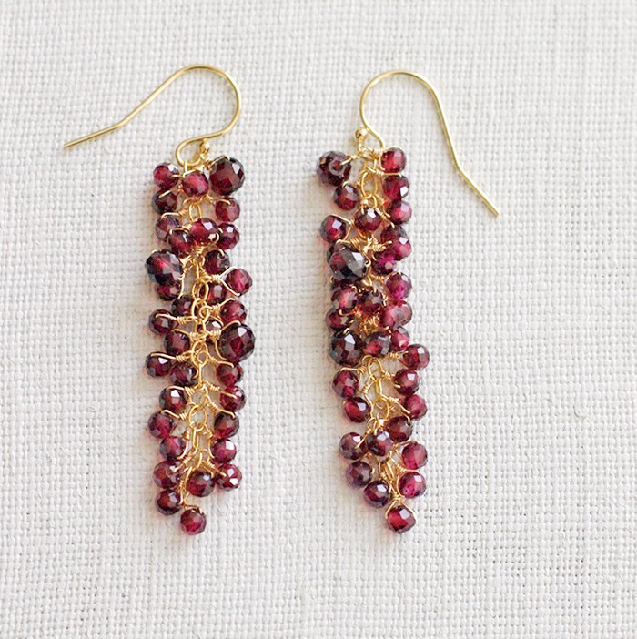 yamabudo : Garnet（earring） ガーネットをつないだ山葡萄の耳飾り