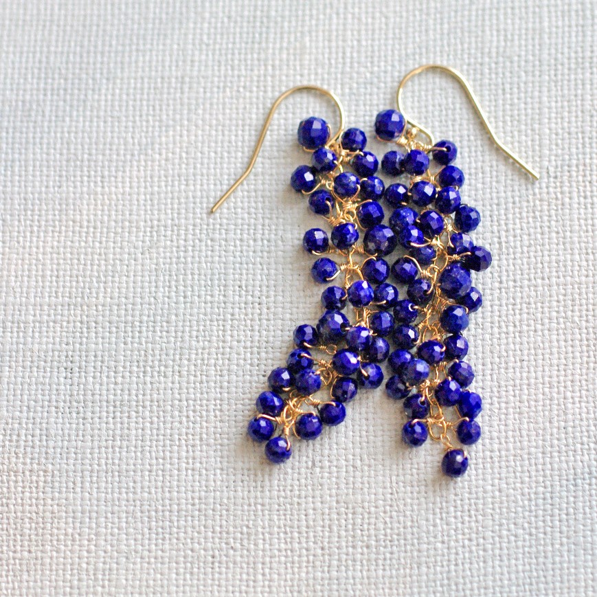 yamabudo : LapisLazuli（earring） ラピスラズリの山葡萄の耳飾り