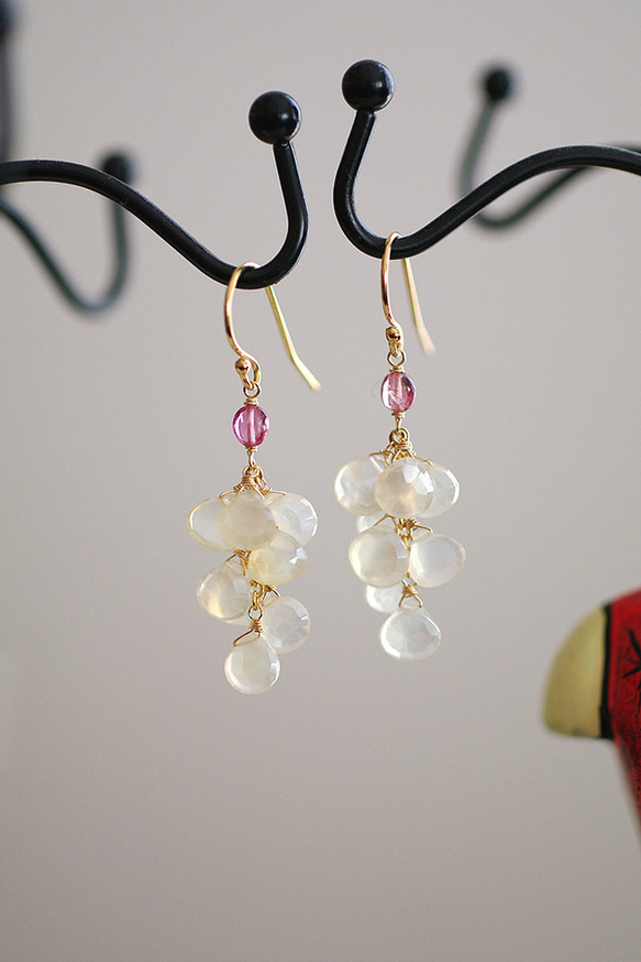 fusa : WhiteChalcedony（earring） 第2張的照片