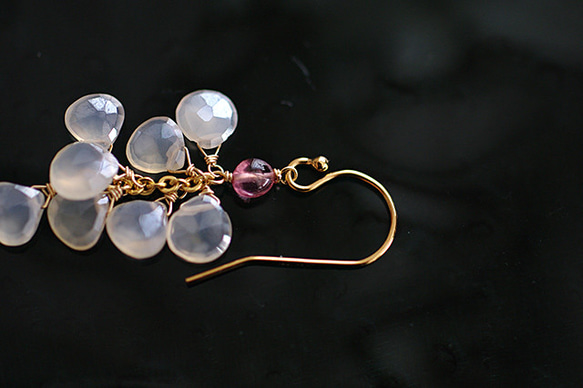 fusa : WhiteChalcedony（earring） 第5張的照片