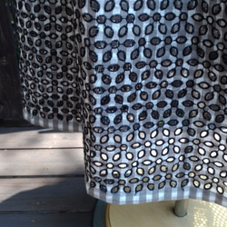ブロックチェック綿レースリバーシブル（２枚仕立て）ギャザースカート 6枚目の画像