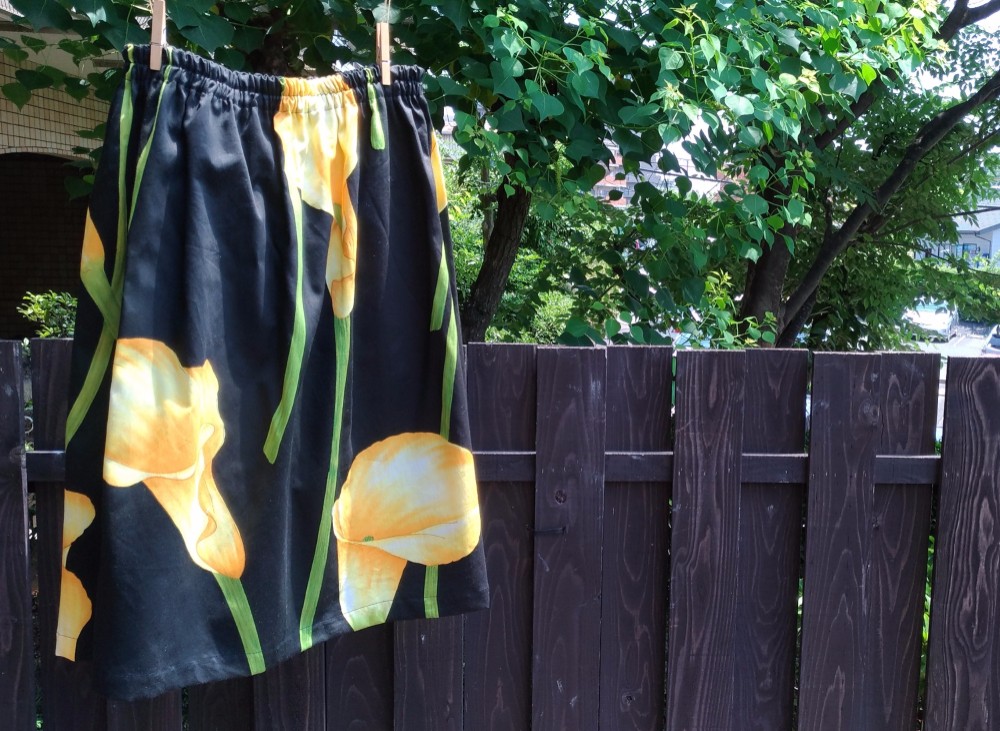 大きなカラーの花柄　デイリースカート　ゆったりサイズ