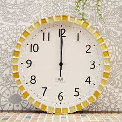 【電波時計】ハニーレモンガラスタイルの壁掛け時計B 1枚目の画像