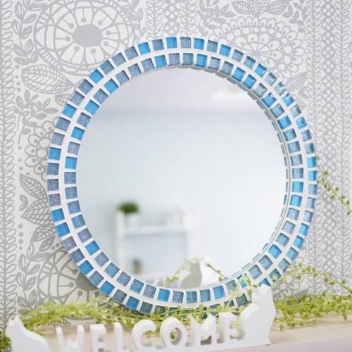 コバルトブルー色ガラスタイルの壁掛け鏡 ドレッサー・ミラー・鏡台