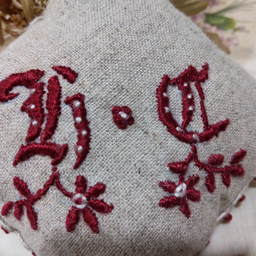 ★フランスアンティーク★MCモノグラム刺繍リメイククッション★ アンティーク クロスステッチ フレンチモノグラム 刺繍