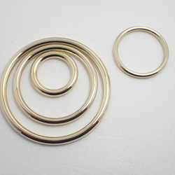 直径４５ｍｍ×線径３mm★ネックレス用メタルリング　ゴールド★４個 4枚目の画像