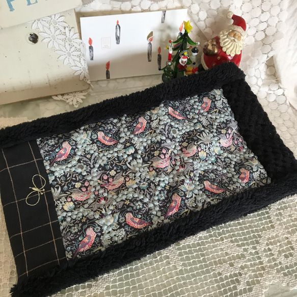 ウィリアムモリス⭐️ストロベリーシーフ⭐ ネックウォーマー ミナペルホネン 刺繍ファブリック  北欧 2枚目の画像