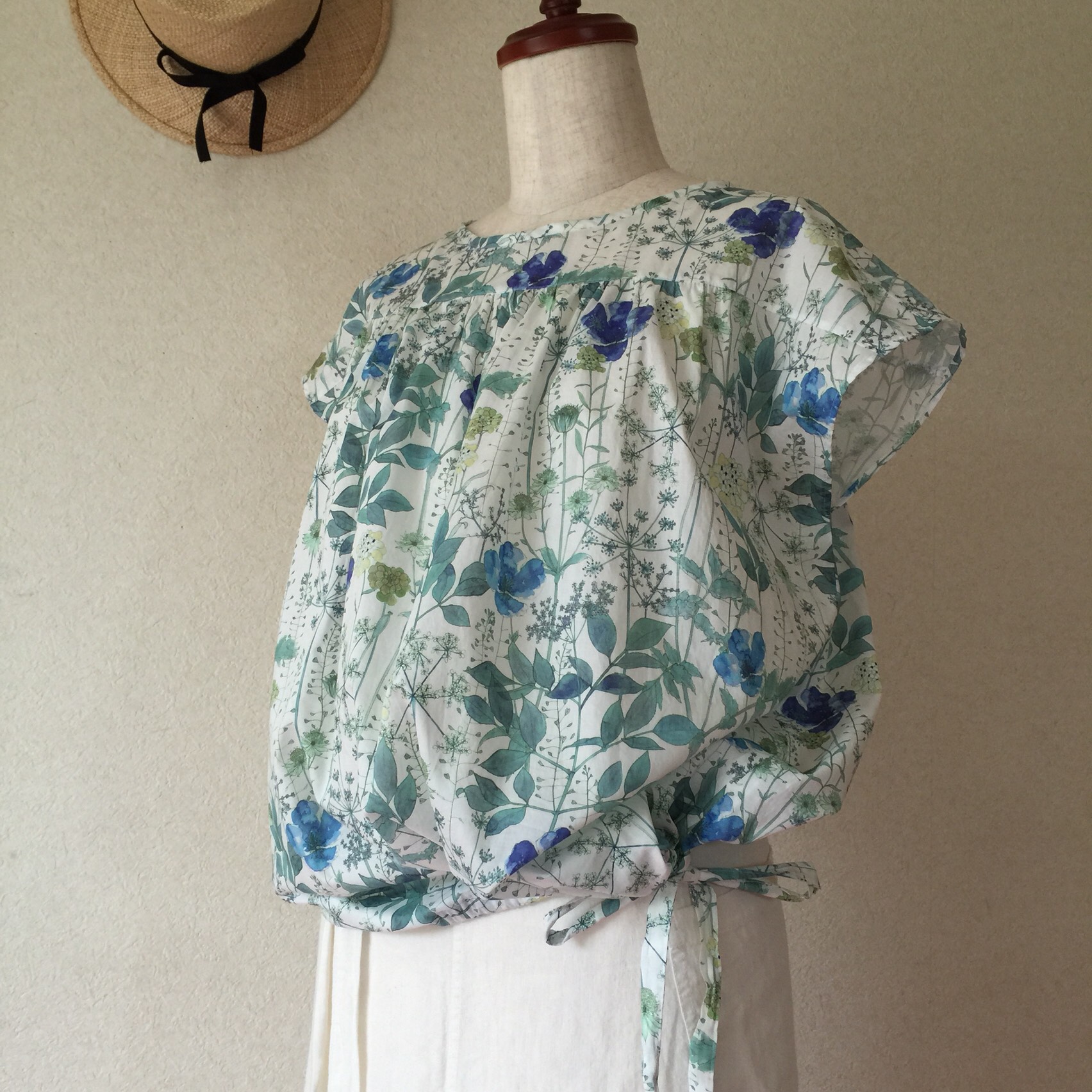⭐️リバティ　イルマ　さわやかブルー☆　2スタイルフレンチブラウス☆受注製作