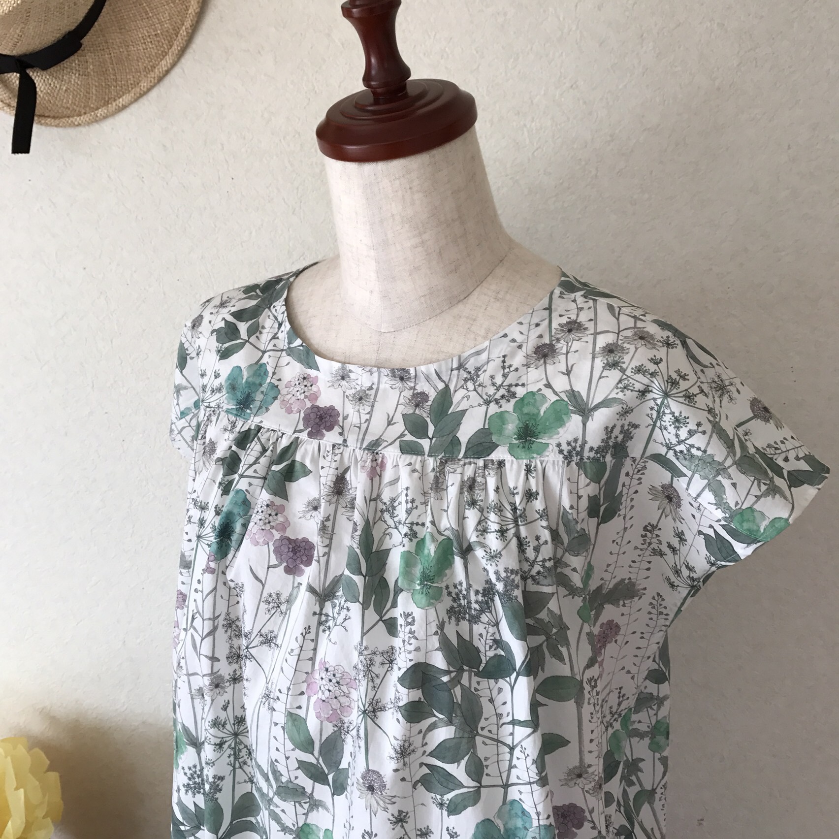 リバティ　イルマ　シックなグリーン☆　2スタイルフレンチブラウス  受注製作