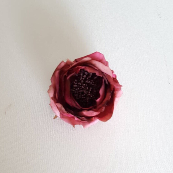 【染花】丸薔薇のコサージュ ダークレッド 1枚目の画像