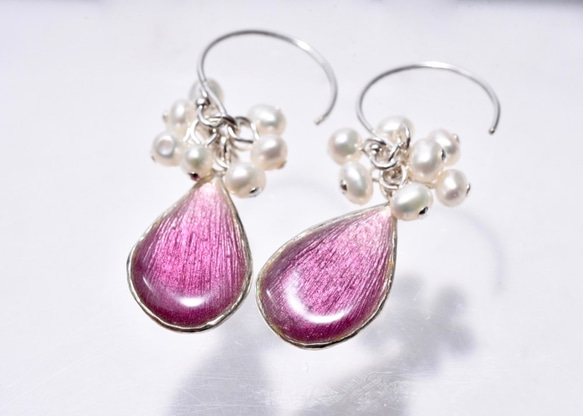 景泰藍耳環·耳環 - 花瓣 -​​ 紫色/銀色925·淡水珍珠 第3張的照片