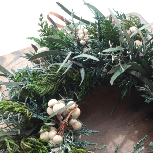 ナンキンハゼのクリスマスリース プリザーブドフラワー 花咲（はなえみ