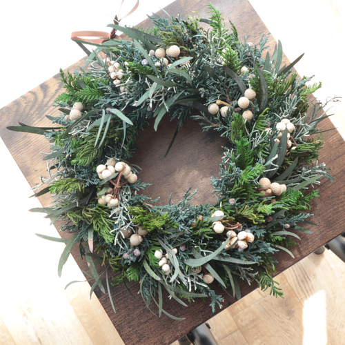 ナンキンハゼのクリスマスリース プリザーブドフラワー 花咲（はなえみ