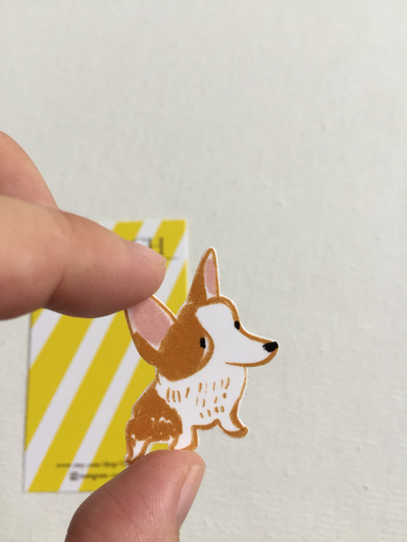柯基犬 狗狗胸針 手工製作插畫飾品 別針徽章 第3張的照片