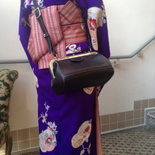 受注制作】車掌バッグ ポストマンバッグ がま口型 イタリアンレザー