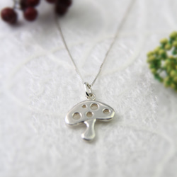 【神奇蘑菇】蘑菇項鍊 / 純銀項鍊 / Sterling Silver Necklace / Mushroom 第1張的照片