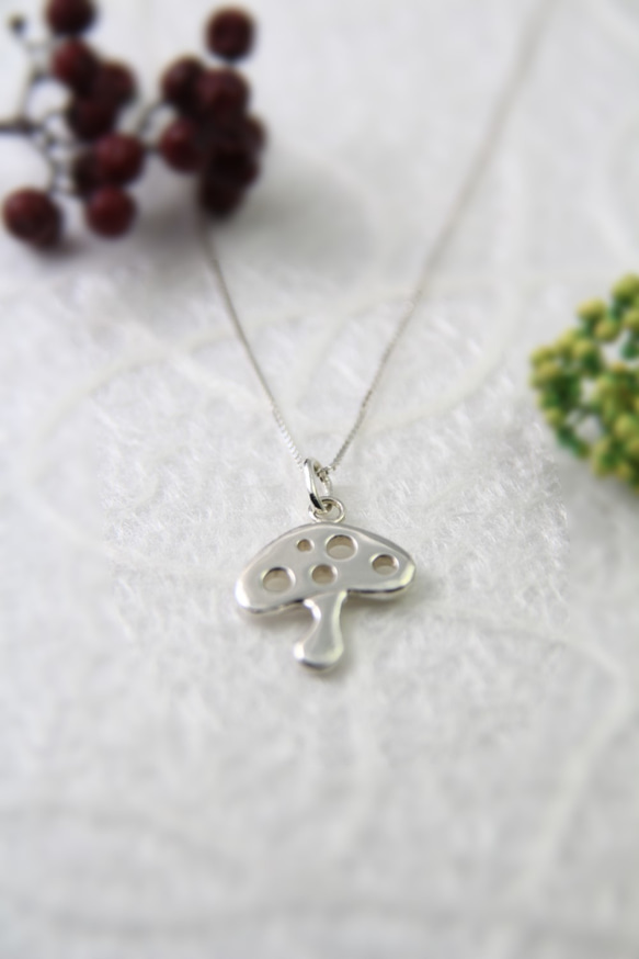 【神奇蘑菇】蘑菇項鍊 / 純銀項鍊 / Sterling Silver Necklace / Mushroom 第1張的照片