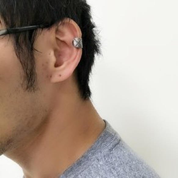 【經典格紋鍛敲耳飾-單只】純銀耳環/無耳洞/男女適用/Sterling Silver EarCuff/Hammered 第3張的照片