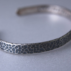 免費刻字【藏愛-波紋手環-單只】男女適用/情侶/鍛敲/Sterling Silver Bracelet/Hammered 第3張的照片