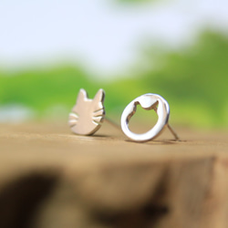 【猫の100種類の表情】シルバーイヤリング/猫イヤリング/非対称イヤリング/Sterling Silver Earrin 2枚目の画像