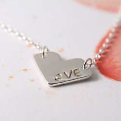 【以愛為名】LOVE文字項鍊 / 純銀項鍊 / Sterling Silver Necklace / LOVE Lett 第2張的照片