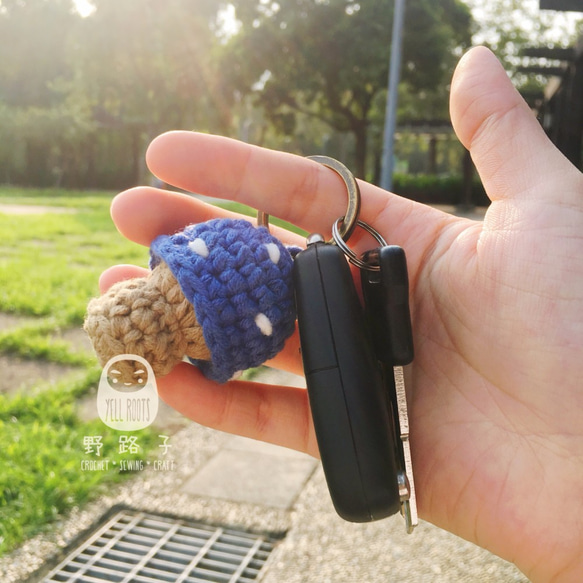 [ 毛 線 編 織 ] 藍瘦香菇 - 鑰匙圈 - S 第1張的照片