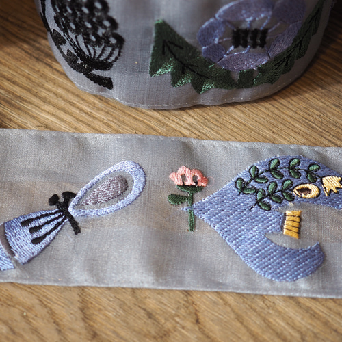 フルーツモチーフの刺繍レース素材 大量 8枚〉全8色 蝶々 透かし モチーフ レース 刺繍 レース パーツ 春