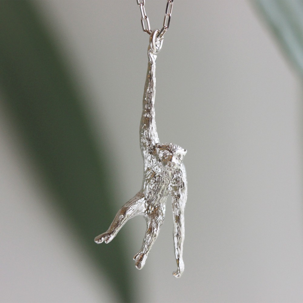 テナガザルのネックレスA