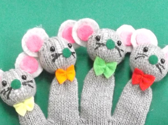 売れてます！手袋シアターセット 楽天市場】（8509-4519）手袋シアター パン屋に5つのメロンパンの歌 布