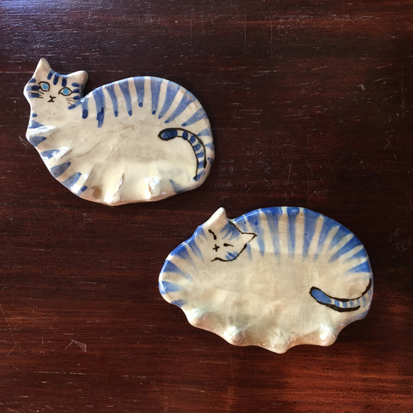 猫のカトラリーレスト 二個セット・ブルー縞  【販売済】 1枚目の画像
