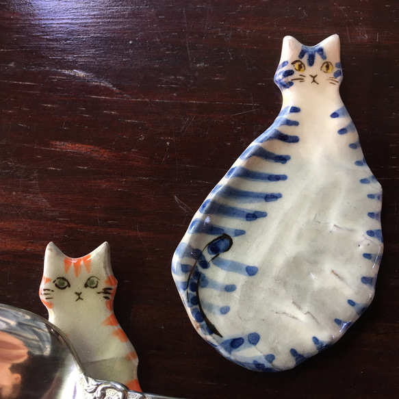 猫のカトラリーレスト縦 二個セット・ブルー、オレンジの縞 3枚目の画像