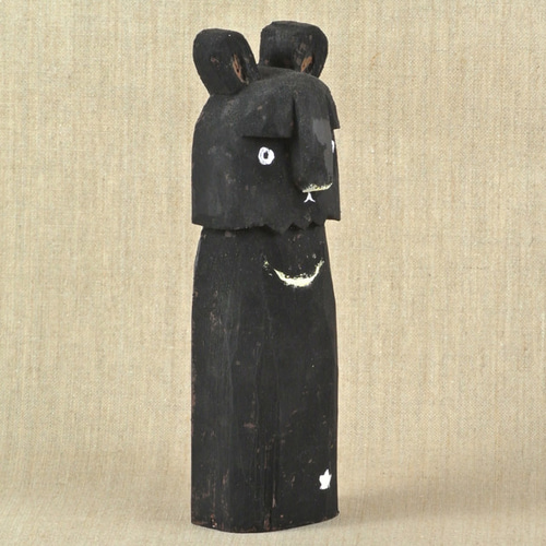 ツキノ輪クマ魔除け.災難除け.胆 くま（つきのわぐま） 木彫 クマ（ツキノワグマ）／熊（月輪熊
