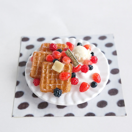 ❇️再販売 ベリーとバニラアイスのワッフルプレート※加工なしか 